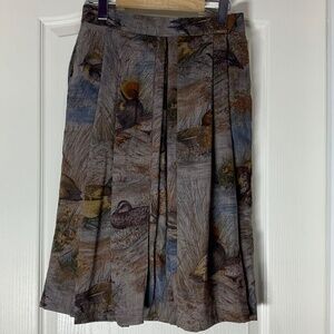 Giesswein Pleated Wool Skirt with Pockets – Made in Austria – Size US 7–8 / EU 3